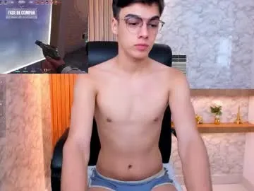 Runarunapi – webcam model profile photo Image 9