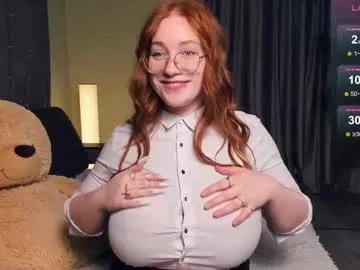 Runarunapi – webcam model profile photo Image 2