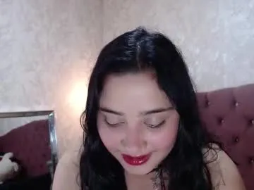 Runarunapi – webcam model profile photo Image 16