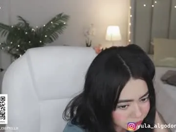 nicdani_1 – webcam model profile photo Image 5