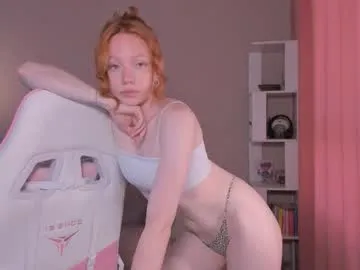 lynnalltop – webcam model profile photo Image 4