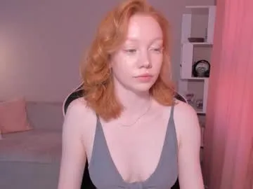 lynnalltop – webcam model profile photo Image 8