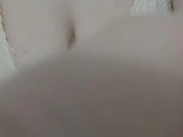 Runarunapi – webcam model profile photo Image 5