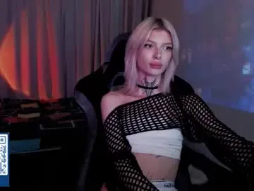 Runarunapi – webcam model profile photo Image 4