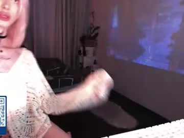 Runarunapi – webcam model profile photo Image 8