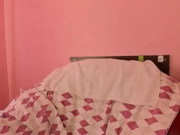 Runarunapi – webcam model profile photo Image 9