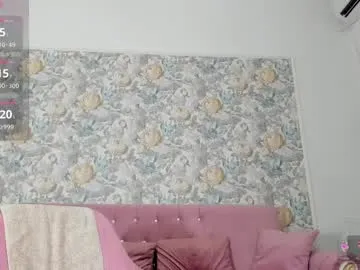 Runarunapi – webcam model profile photo Image 17