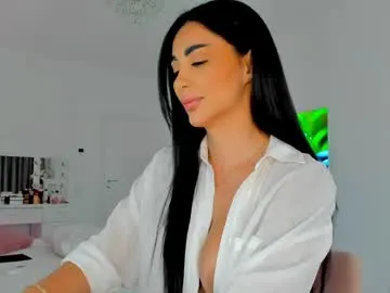 mia_dynasty – webcam model profile photo Image 12