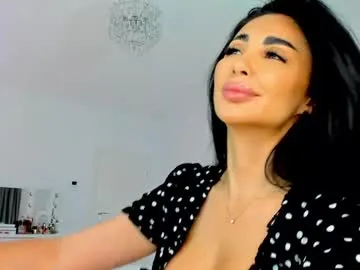 mia_dynasty – webcam model profile photo Image 8
