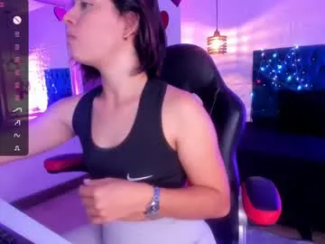 Runarunapi – webcam model profile photo Image 13