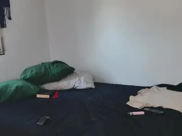 buzz5127 – webcam model profile photo Image 6