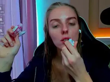 Runarunapi – webcam model profile photo Image 17