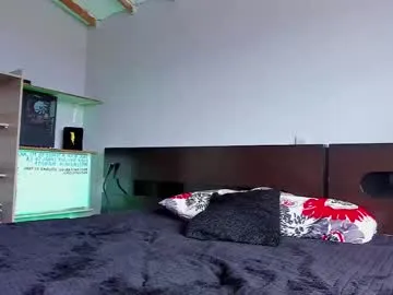 travonidas – webcam model profile photo Image 7