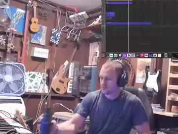 aviebby – webcam model profile photo Image 12