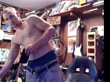 aviebby – webcam model profile photo Image 17