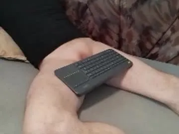 travonidas – webcam model profile photo Image 2