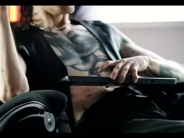 brazilians_doitbetter – webcam model profile photo Image 13