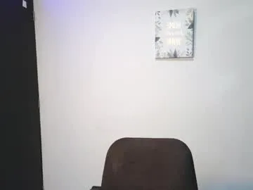 space_boys18 – webcam model profile photo Image 2