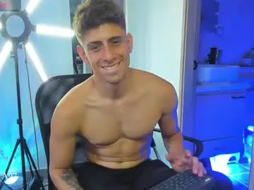 Hiiichan88 – webcam model profile photo Image 11