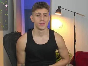 Hiiichan88 – webcam model profile photo Image 17