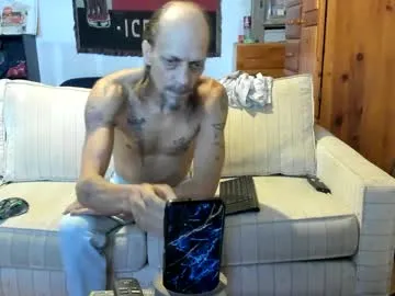 viksons – webcam model profile photo Image 4