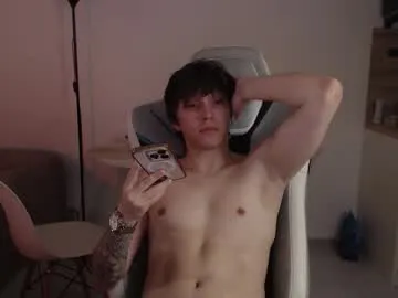 captain_chris8 – webcam model profile photo Image 15