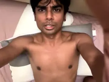 emyii – webcam model profile photo Image 10
