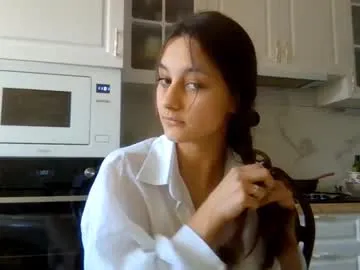 Lilie_romeo – webcam model profile photo Image 2