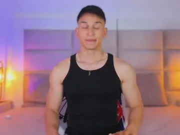 DominantAlex18 – webcam model profile photo Image 10