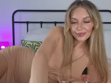 aviebby – webcam model profile photo Image 11