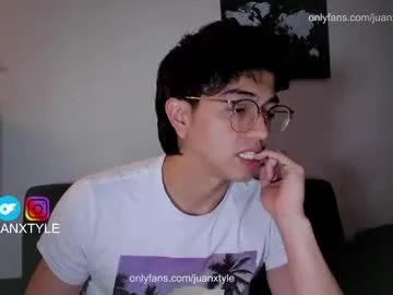 sydaffect – webcam model profile photo Image 18