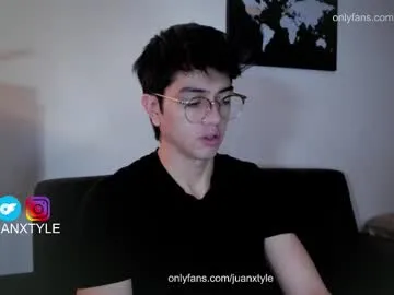 sydaffect – webcam model profile photo Image 3