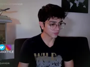 sydaffect – webcam model profile photo Image 6