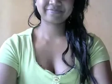 Runarunapi – webcam model profile photo Image 14