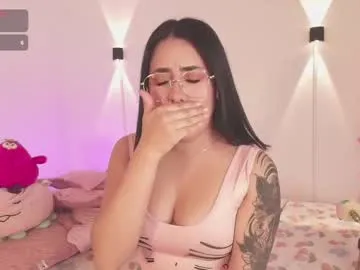 helenamoeller – webcam model profile photo Image 11