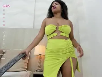 Runarunapi – webcam model profile photo Image 3