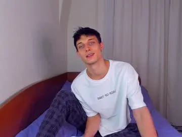 ella_lee15 – webcam model profile photo Image 17