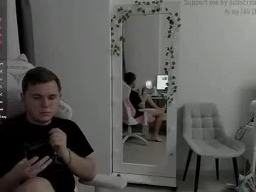 emma_andrew1 – webcam model profile photo Image 4