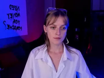 CurlyElisa – webcam model profile photo Image 17