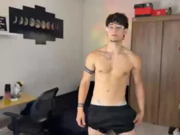 PumaShyXD – webcam model profile photo Image 14