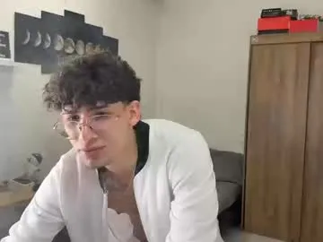 PumaShyXD – webcam model profile photo Image 16