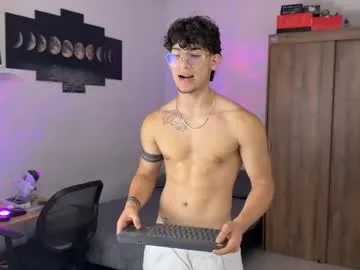 PumaShyXD – webcam model profile photo Image 17