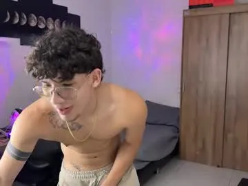 PumaShyXD – webcam model profile photo Image 18