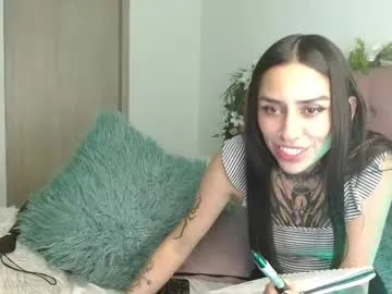 nataliagaret – webcam model profile photo Image 3