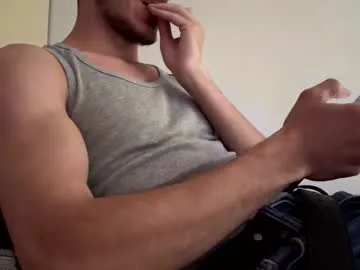 paroncho – webcam model profile photo Image 5