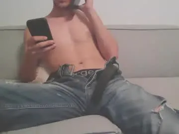 paroncho – webcam model profile photo Image 8