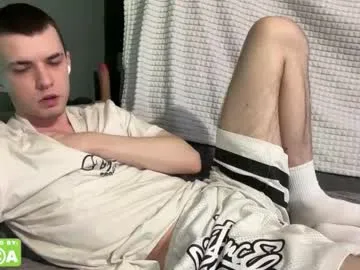 taniy_ – webcam model profile photo Image 12