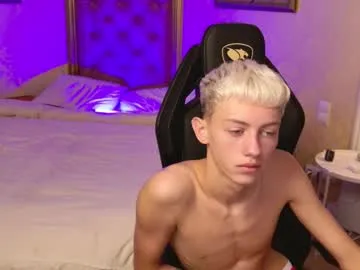 sigmasian – webcam model profile photo Image 14