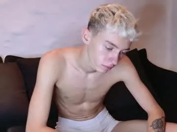 sigmasian – webcam model profile photo Image 4