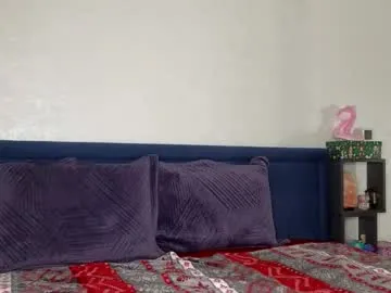 Runarunapi – webcam model profile photo Image 15